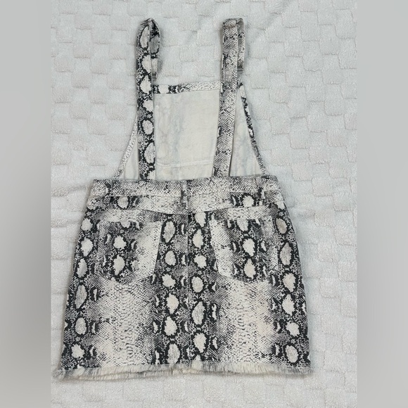 POL Snakeskin Overall Dress Size L - Picture 3 of 13